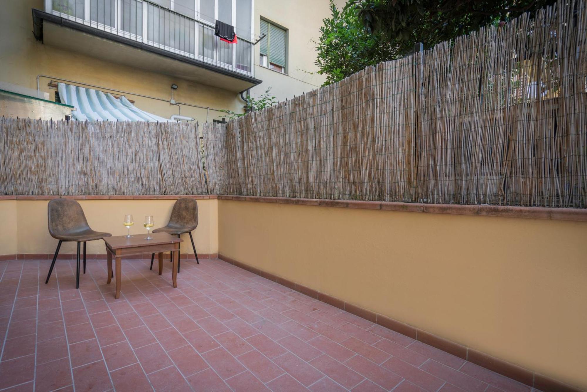 Appartamento Incantevole Con Patio Florencia Exterior foto